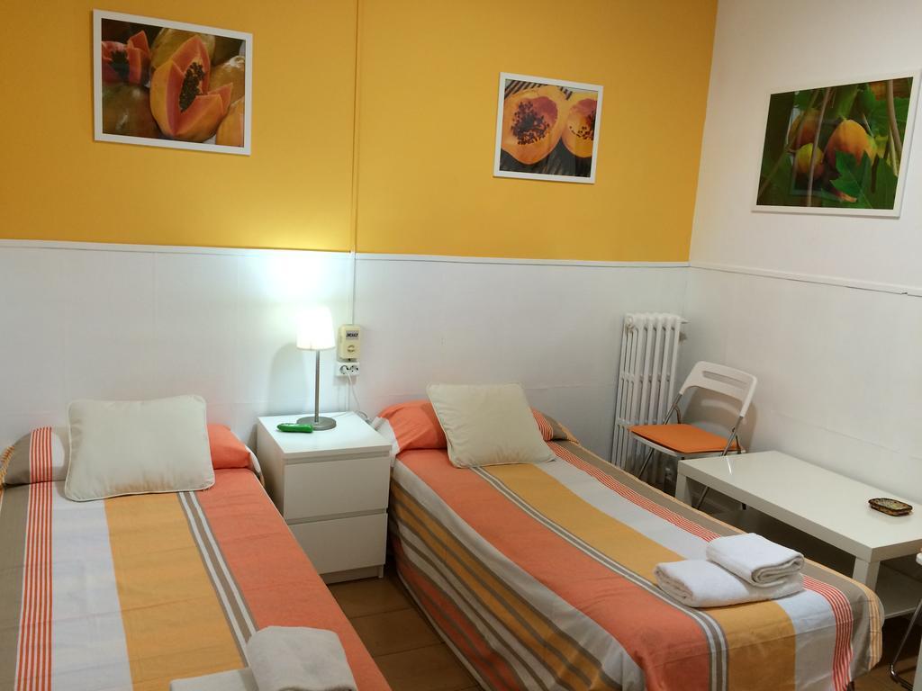 Hostal Valls Barcelona Exterior foto